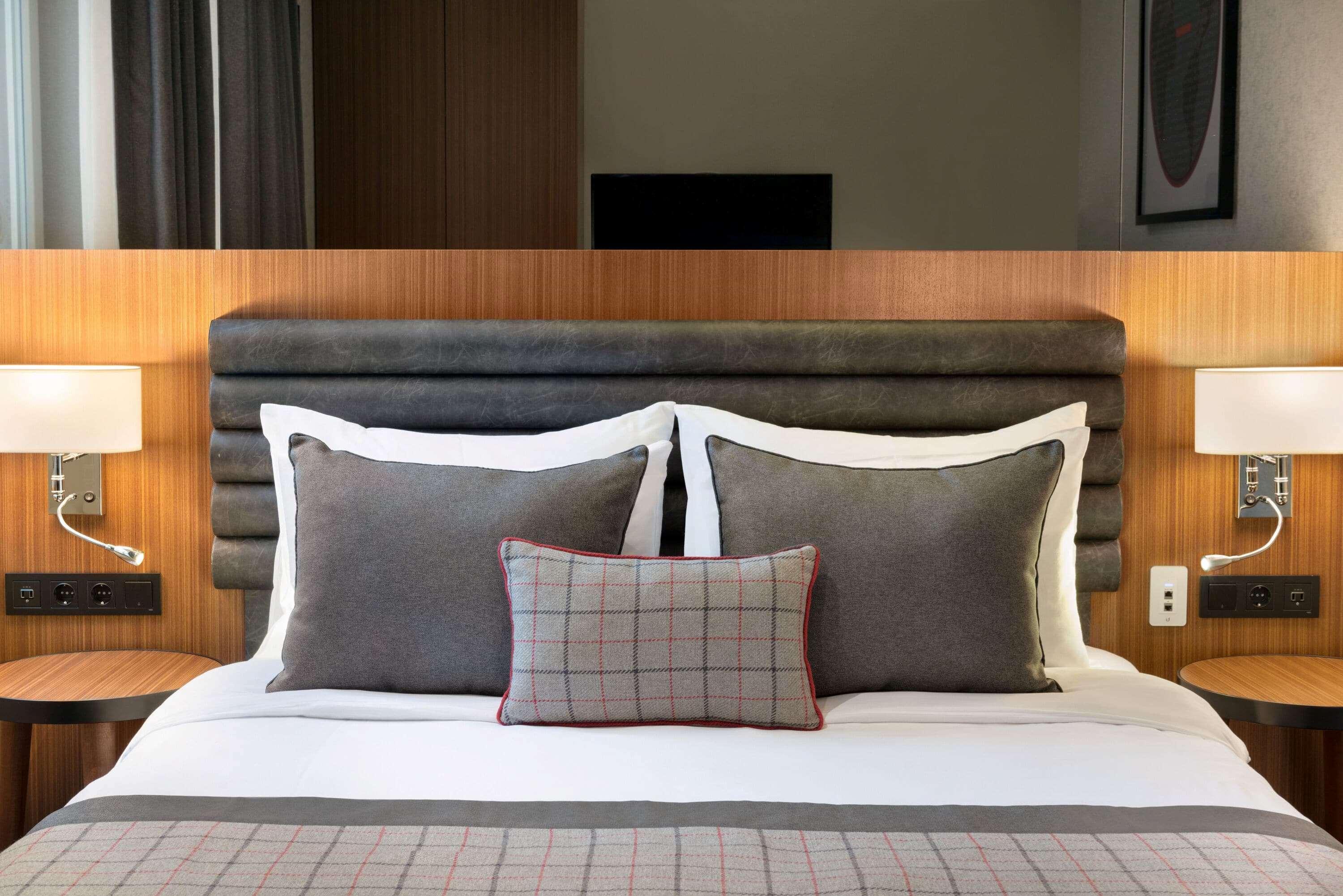 Ramada By Wyndham Budapest City Center Экстерьер фото