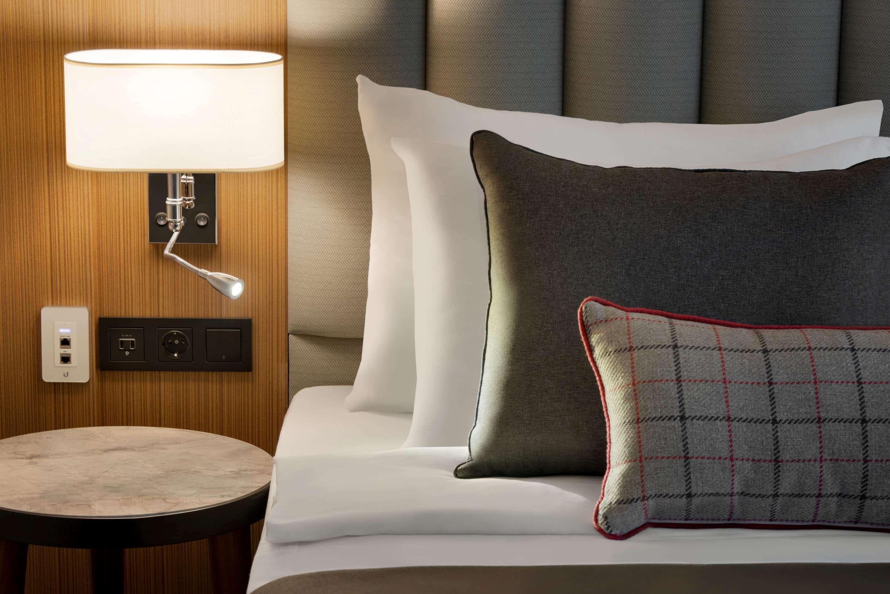 Ramada By Wyndham Budapest City Center Экстерьер фото