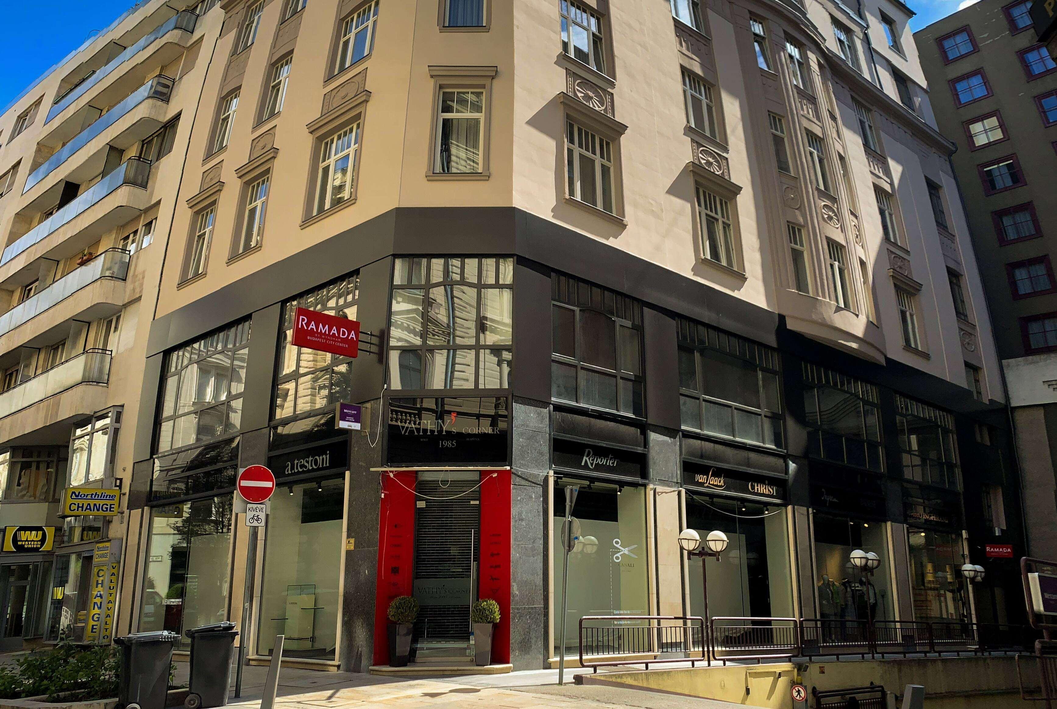 Ramada By Wyndham Budapest City Center Экстерьер фото