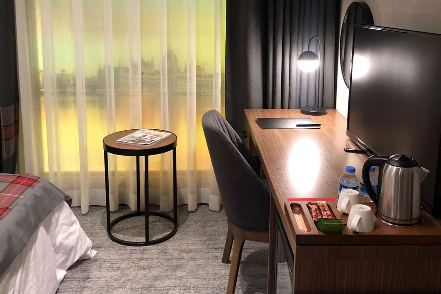 Ramada By Wyndham Budapest City Center Экстерьер фото