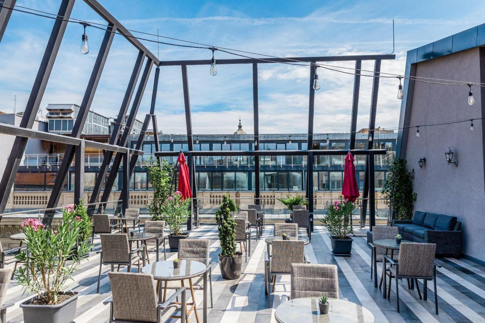 Ramada By Wyndham Budapest City Center Экстерьер фото